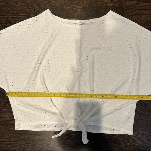 Caution to the Wind Eyelet Cropped Top Dolman Sleeves Scoop Neck Tie FrontMedium - Picture 6 of 8